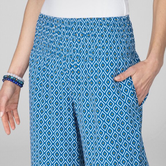 Geometric Printed Portofino Ankle Resort Pant: Summer Geo - Picture 2 of 5